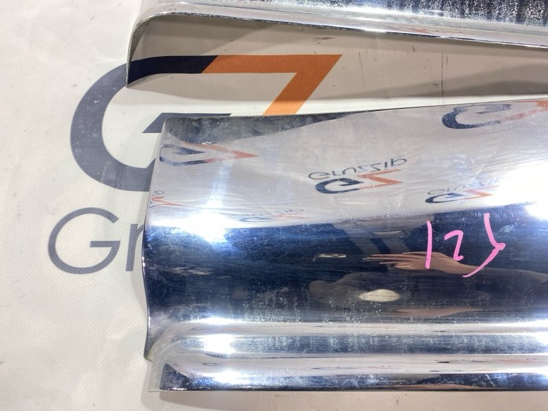 Накладка кабины Isuzu Giga CYJ77W6 6UZ1 2006 (б/у) Накладка кабины Isuzu Giga CYJ77W6 6UZ1 2006 (б/у)