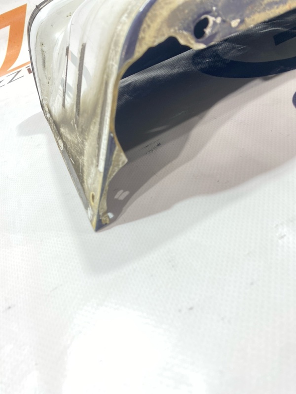 Дефендер Isuzu Giga CYJ77W6 6UZ1 2006 правый (б/у) Дефендер Isuzu Giga CYJ77W6 6UZ1 2006 правый (б/у)