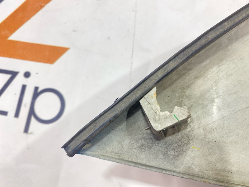 Дефендер Isuzu Giga CYJ77W6 6UZ1 2006 правый (б/у) Дефендер Isuzu Giga CYJ77W6 6UZ1 2006 правый (б/у)