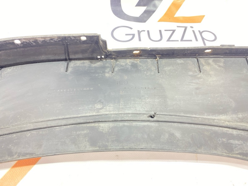 Дефендер Isuzu Giga CYJ77W6 6UZ1 2006 правый (б/у) Дефендер Isuzu Giga CYJ77W6 6UZ1 2006 правый (б/у)