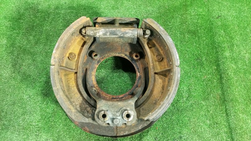 Тормозные колодки Hino Profia FN2 P11C 1995 переднее (б/у)