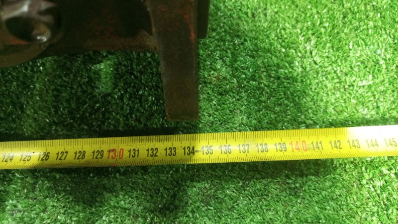 Карданный вал Isuzu Giga CYL50 6WA1 1998 (б/у) Карданный вал Isuzu Giga CYL50 6WA1 1998 (б/у)