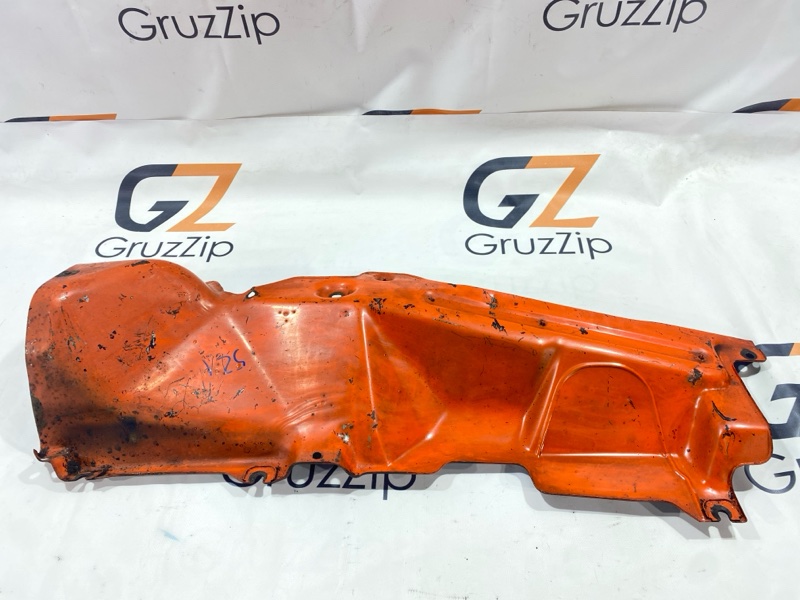 Защита двигателя Isuzu Giga CYJ77W6 6UZ1 2006 (б/у) Защита двигателя Isuzu Giga CYJ77W6 6UZ1 2006 (б/у)