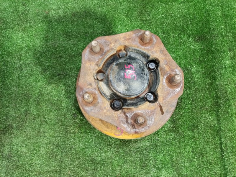 Ступица Mitsubishi Canter FE73EEN 4M51 2003 передняя левая (б/у)