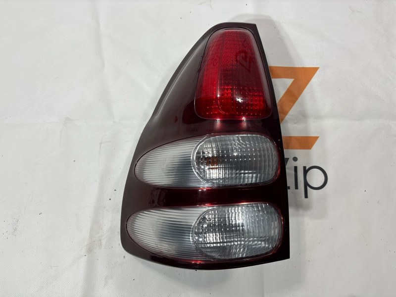 Стоп-сигнал Toyota Land Cruiser Prado GRJ120W 1GR-FE 2008 левый (б/у)