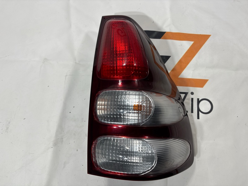 Стоп-сигнал Toyota Land Cruiser Prado GRJ120W 1GR-FE 2008 правый (б/у)