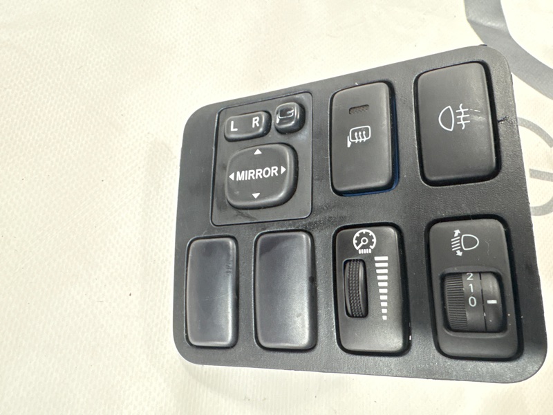 Блок управления зеркалами Toyota Land Cruiser Prado GRJ120W 1GR-FE 2008 (б/у)