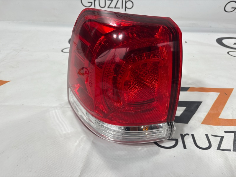 Стоп-сигнал Toyota Land Cruiser UZJ200W 2UZ-FE 2008 левый (б/у)