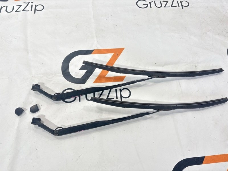 Дворник Toyota Land Cruiser UZJ200W 2UZ-FE 2008 (б/у)