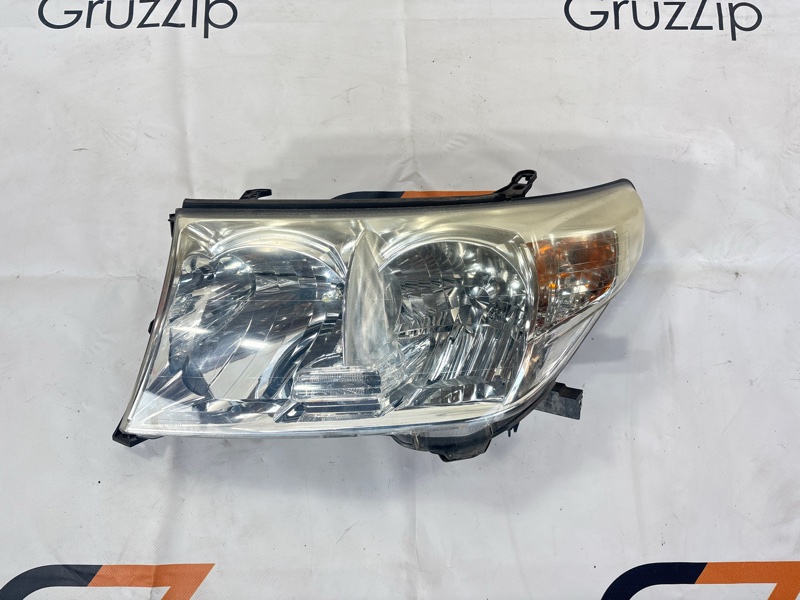 Фара Toyota Land Cruiser UZJ200W 2UZ-FE 2008 левая (б/у)