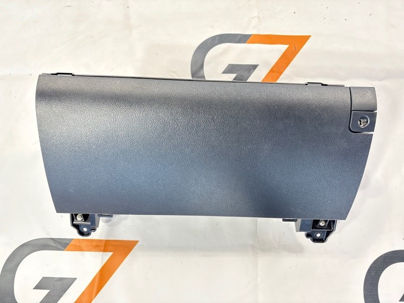 Бардачок Toyota Land Cruiser UZJ200W 2UZ-FE 2008 (б/у)