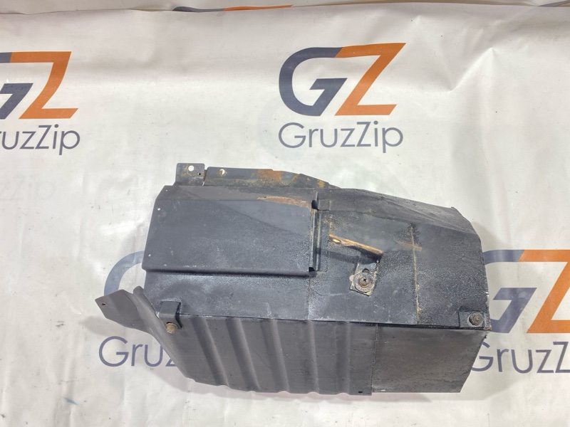 Защита двигателя Nissan Diesel Big Thumb CW55AH RH8 1997 (б/у)