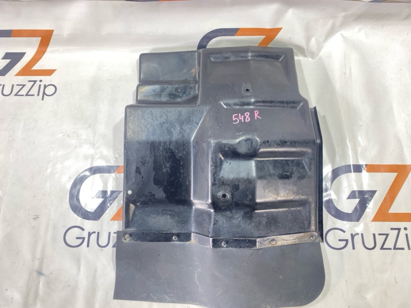 Крыло ( брызговик ) Isuzu Forward Juston NRR32 6HE1 1995 правое (б/у)