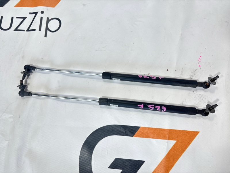 Амортизатор капота Toyota Hilux Surf TRN215W 2TR-FE 2005 (б/у)