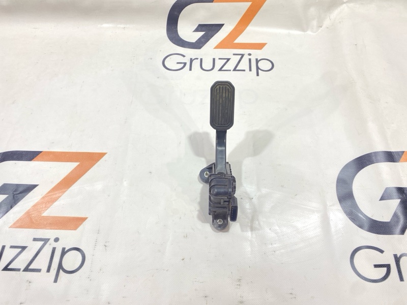 Педаль газа Toyota FJ Cruiser GSJ15 1GR-FE 2008 (б/у)