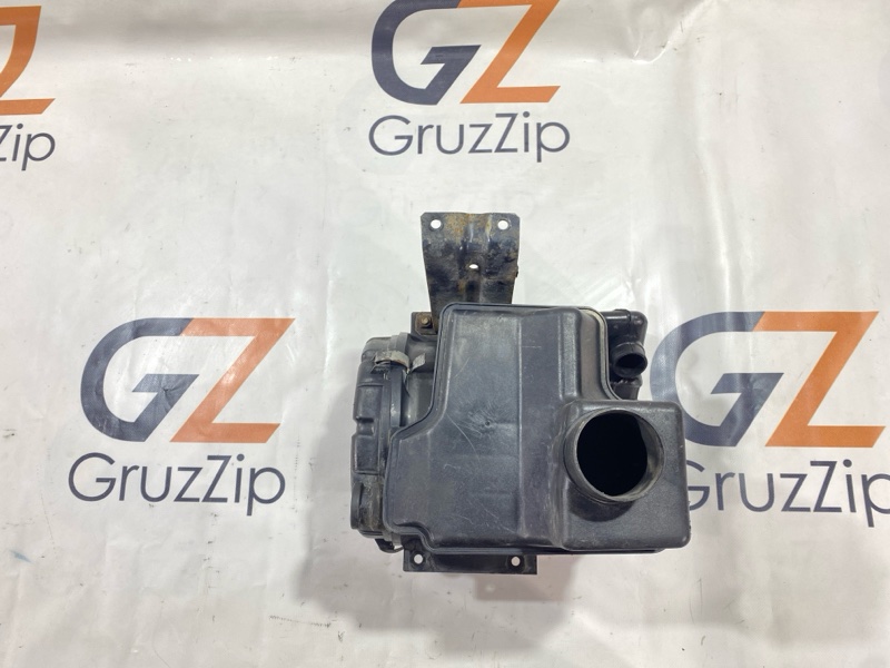 Корпус воздушного фильтра Mitsubishi Fuso Canter FE568 4D35 1998 (б/у)