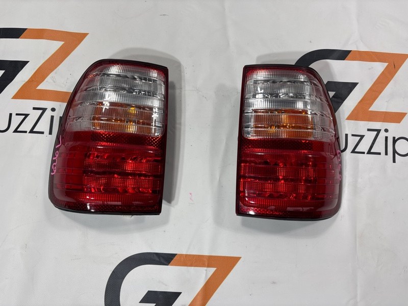 Стоп-сигнал Toyota Land Cruiser Cygnus UZJ100W 2UZ-FE 1999 (б/у)