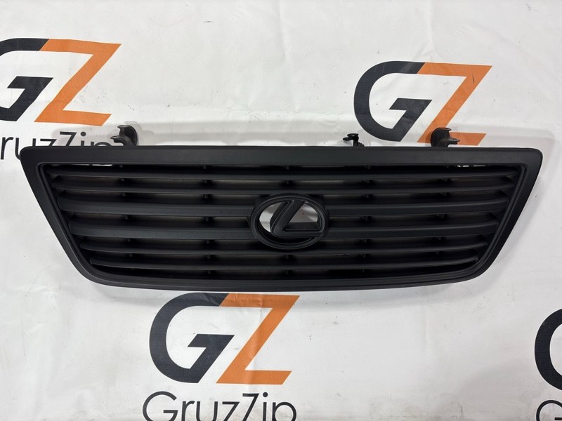 Решетка радиатора Toyota Land Cruiser Cygnus UZJ100W 2UZ-FE 1999 (б/у)