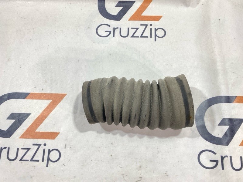 Патрубок воздушного фильтра Nissan Diesel Big Thumb CW55AH RH8 1997 (б/у)