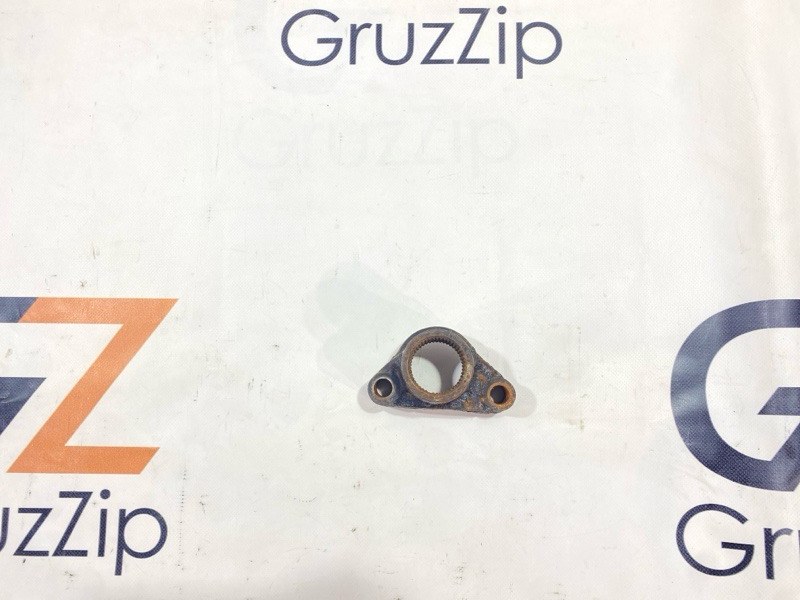 Крепление торсиона Toyota Land Cruiser HDJ101K 1HD-FTE 2000 правое (б/у)