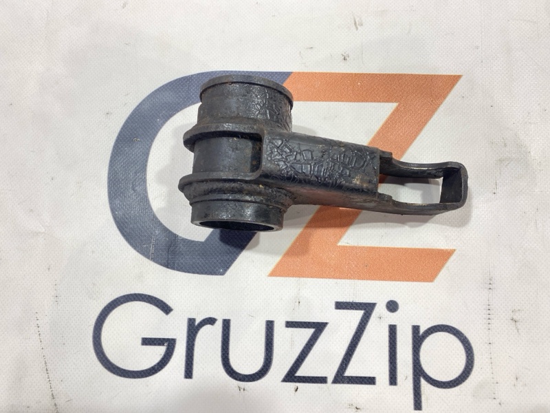 Крепление торсиона Toyota Land Cruiser HDJ101K 1HD-FTE 2000 левое (б/у)