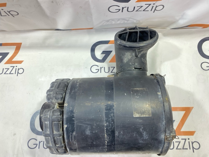 Корпус воздушного фильтра Nissan Diesel Big Thumb CW55AH RH8 1997 (б/у)