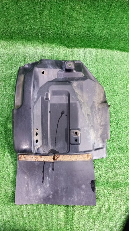 Подкрылок Hino Dutro XZU347 S05C 2002 левый (б/у)