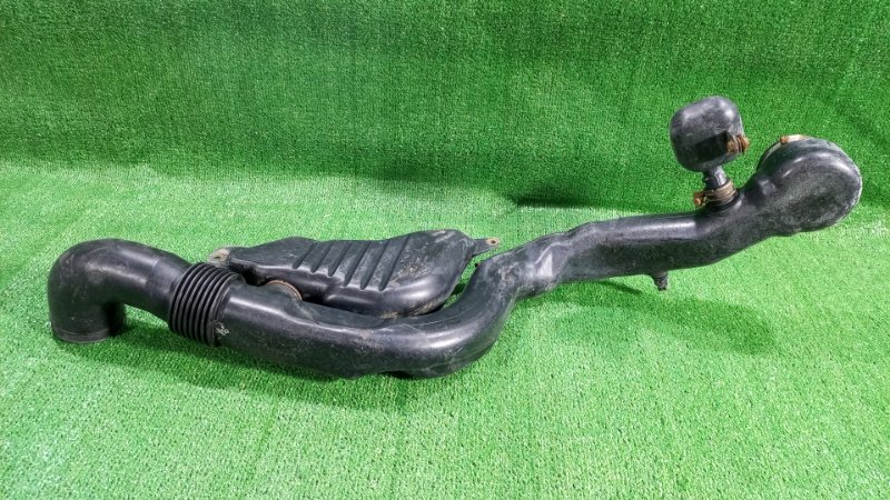 Воздухозаборник Hino Dutro XZU347 S05C 2002 (б/у)