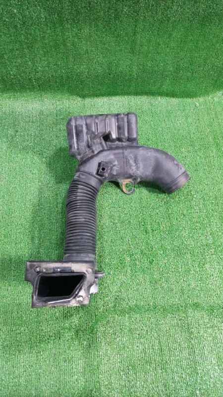 Воздухозаборник Hino Dutro XZU347 S05C 2002 (б/у)