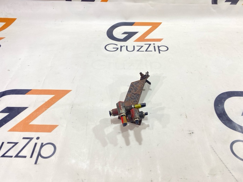 Тройник воздушный Isuzu Giga CYJ51W5 6WF1 2004 (б/у)