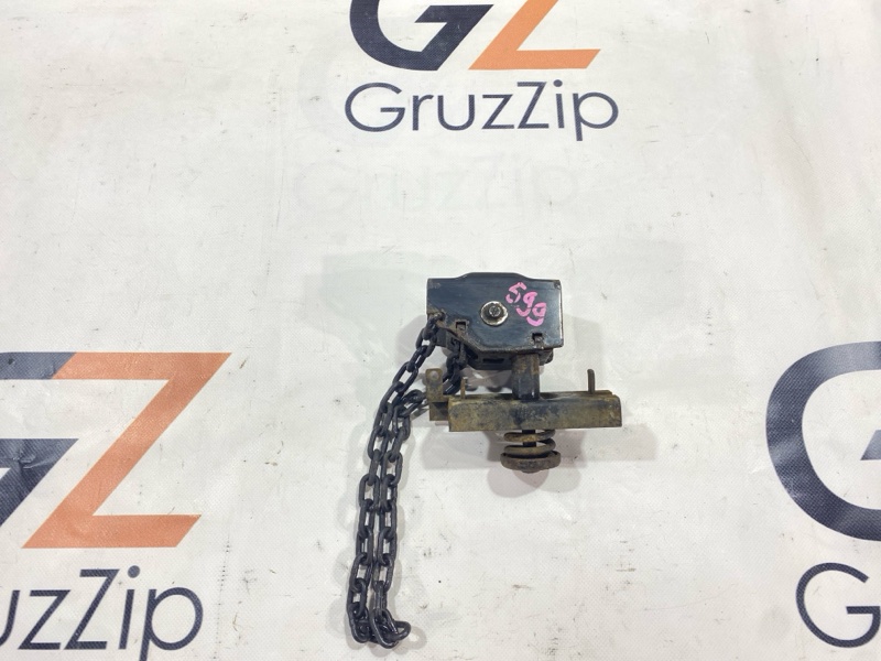 Крепление запасного колеса Toyota Land Cruiser UZJ200W 2UZ-FE 2008 (б/у)