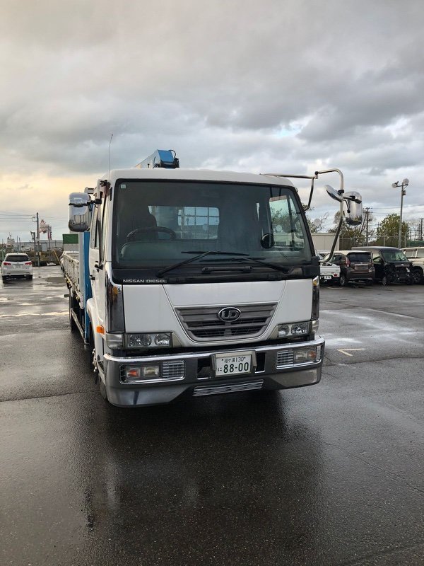 Кабина ( голая ). Nissan Diesel Condor MK25A FE6 2004 (б/у)