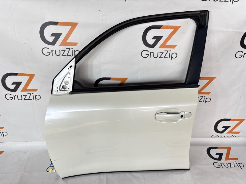 Дверь Toyota Land Cruiser UZJ200W 2UZ-FE 2008 передняя левая (б/у)