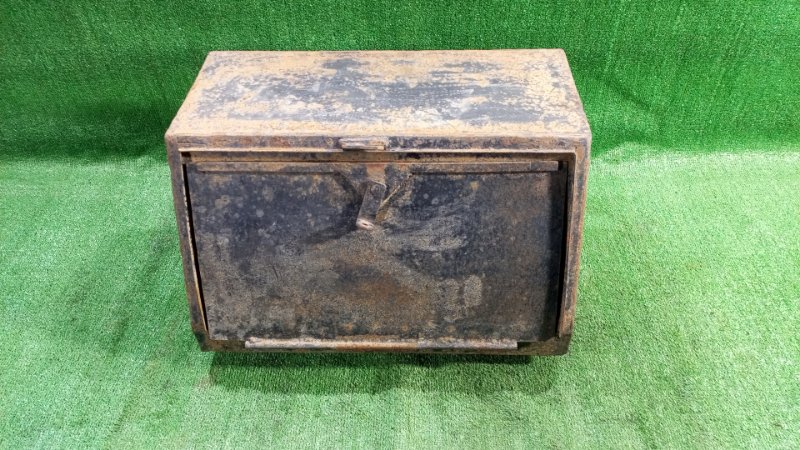 Ящик для инструмента Mitsubishi Fuso Canter FE517 4D33 1995 (б/у)