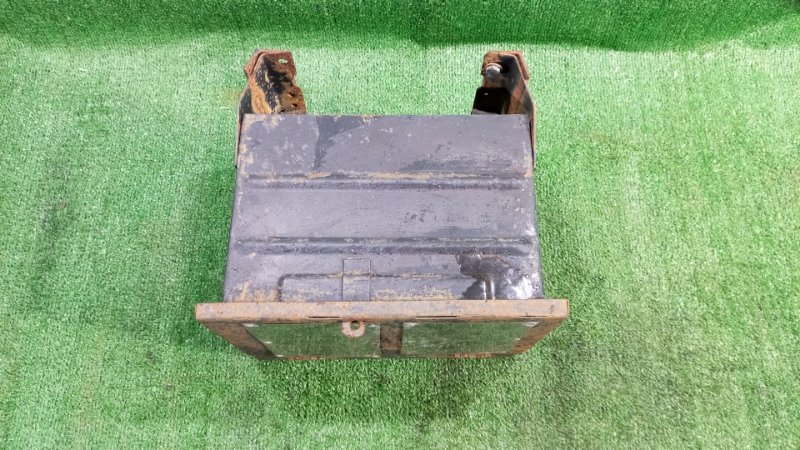 Ящик для инструмента Hino Dutro XZU347 S05C 2002 (б/у)