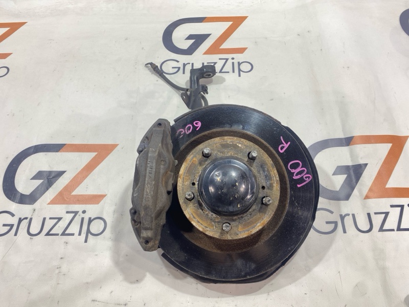 Ступица Toyota Tundra USK56L 3UR-FE 2007 передняя правая (б/у)