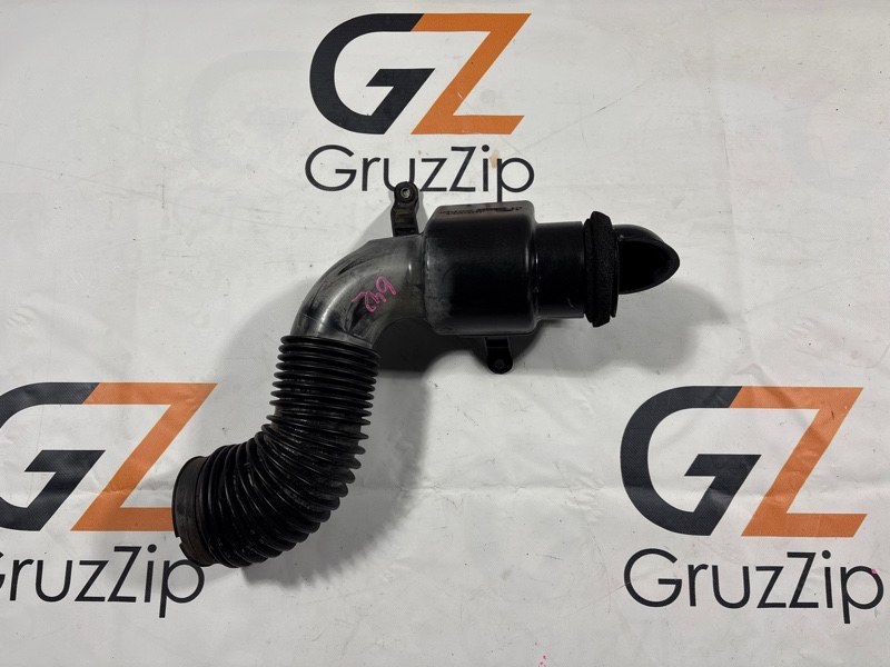 Патрубок воздушного фильтра Toyota Tacoma GRN245 1GR-FE 2008 (б/у)