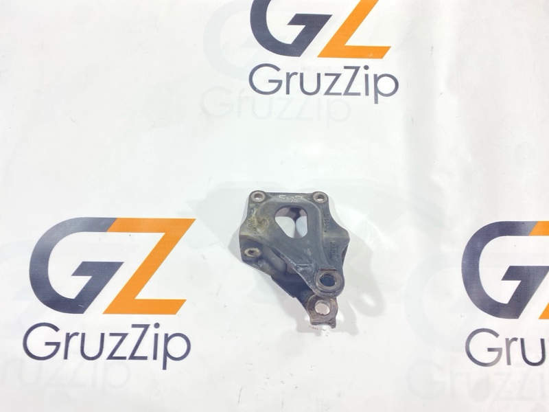 Кронштейн рессоры Isuzu Forward FRD35 6HL1 2003 передний правый (б/у)