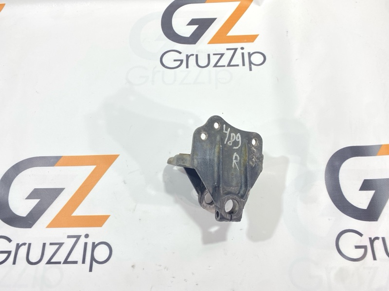 Кронштейн рессоры Mitsubishi Fuso Fighter FK61HK 6M61 2002 передний (б/у)