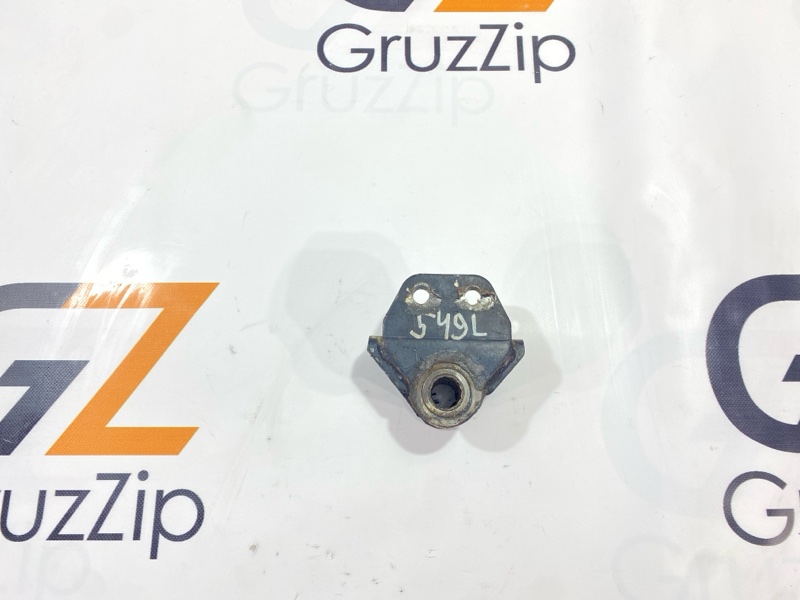 Кронштейн рессоры Isuzu Forward FRR32 6HE1 1993 передний (б/у)