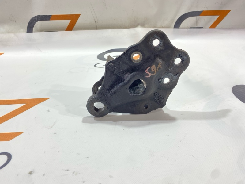 Кронштейн рессоры Hino Ranger FC9 J05E 2013 передний (б/у)