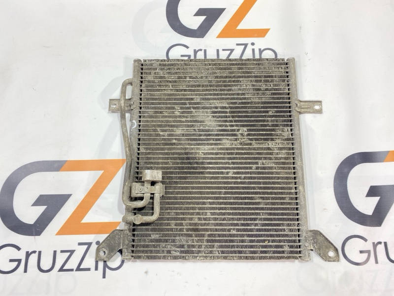 Радиатор кондиционера Mitsubishi Canter FE63 4M51 1998 (б/у)