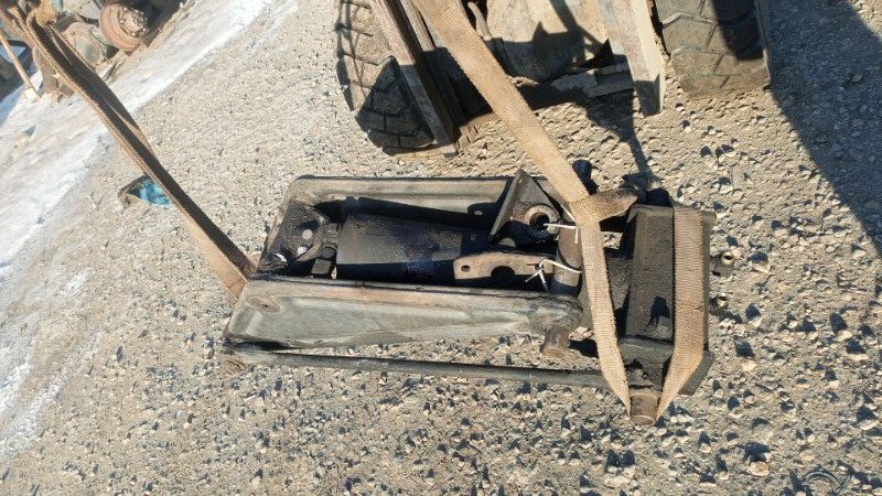 Цилиндр подъёма кузова Mitsubishi Canter FE517 4D33 1996 (б/у)
