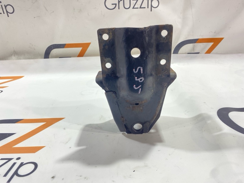 Кронштейн рессоры Isuzu Elf NKR66 4HF1 1993 задний (б/у)