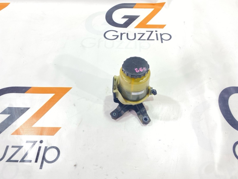 Бачок гидроусилителя Toyota Land Cruiser UZJ200W 2UZ-FE 2008 (б/у)