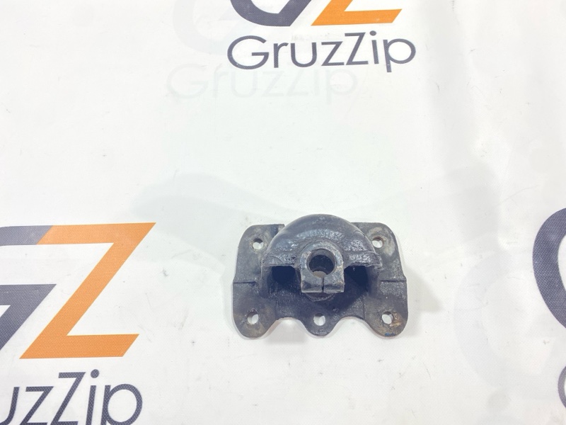 Кронштейн рессоры Isuzu Forward FRR12 6BG1 1990 задний (б/у)