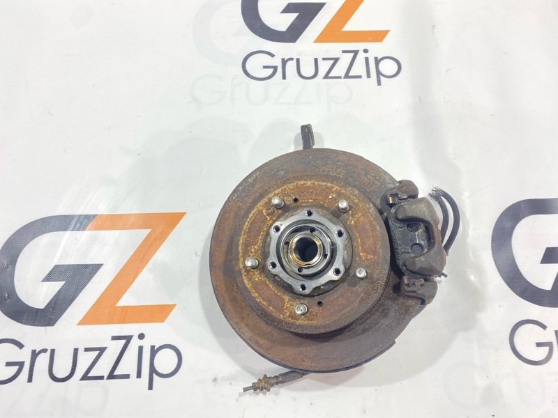 Ступица Suzuki Jimny Sierra JB43W M13A 2006 передняя правая (б/у)