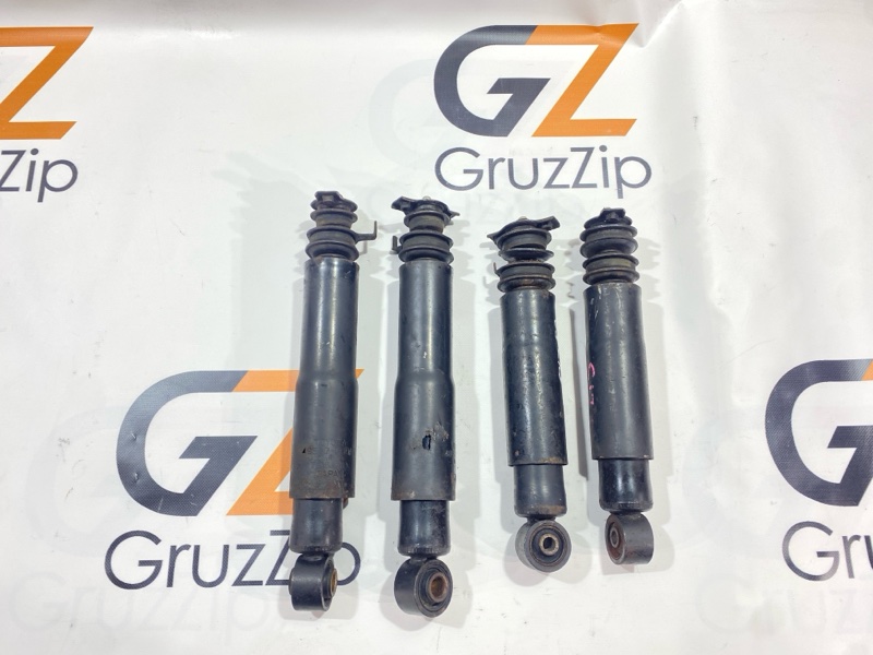 Амортизаторы ( комплект ) Toyota Land Cruiser Cygnus UZJ100W 2UZ-FE 2000 (б/у)