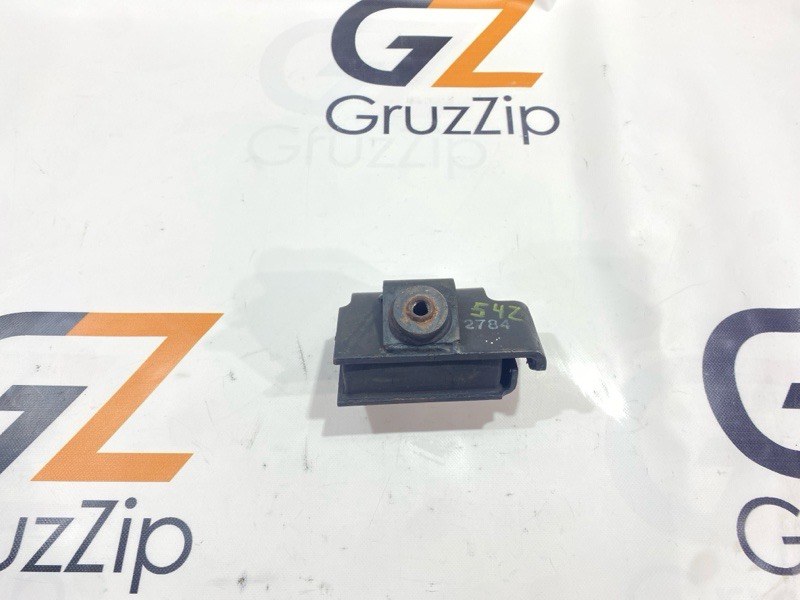 Подушка двигателя Isuzu Forward FRR33 6HH1 1999 задняя (б/у)