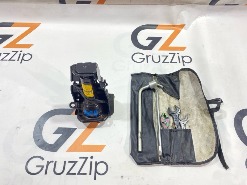 Набор инструментов Toyota Land Cruiser Prado GRJ121W 1GR-FE 2005 (б/у)